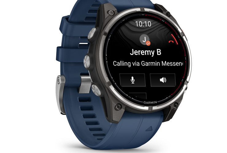 Garmin_quatix 8 Pro mit Sprachanruf (c) Garmin Deutschland GmbH.jpg